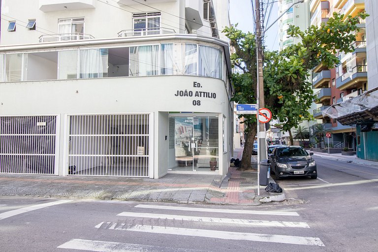 JOA33 - 3 Dorm, Climatizado, Garagem