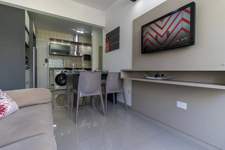 MTEY83 - 1 Dorm, Av. Brasil, Climatizado, Garagem