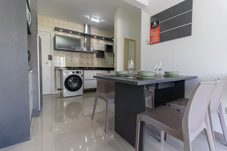 MTEY83 - 1 Dorm, Av. Brasil, Climatizado, Garagem