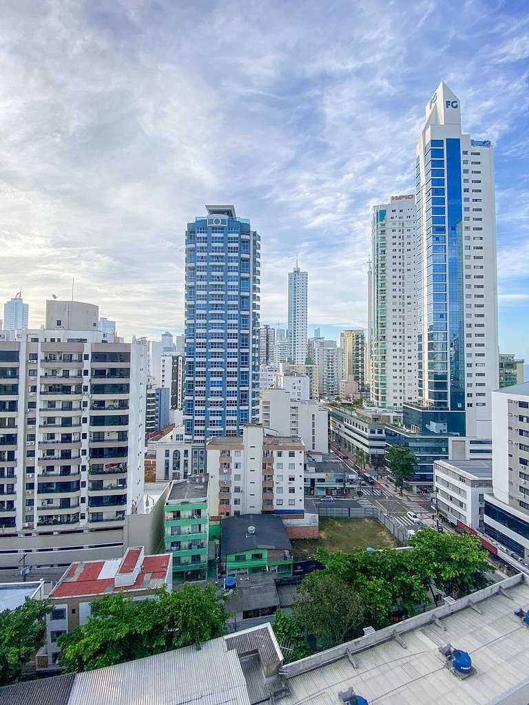 PRG111 - 4 Dorm, Climatizado, Próx a Av. Brasil