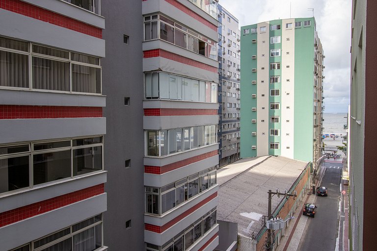 STH52 - Quadra Mar, 4 Dorm, Centro, Climatizado